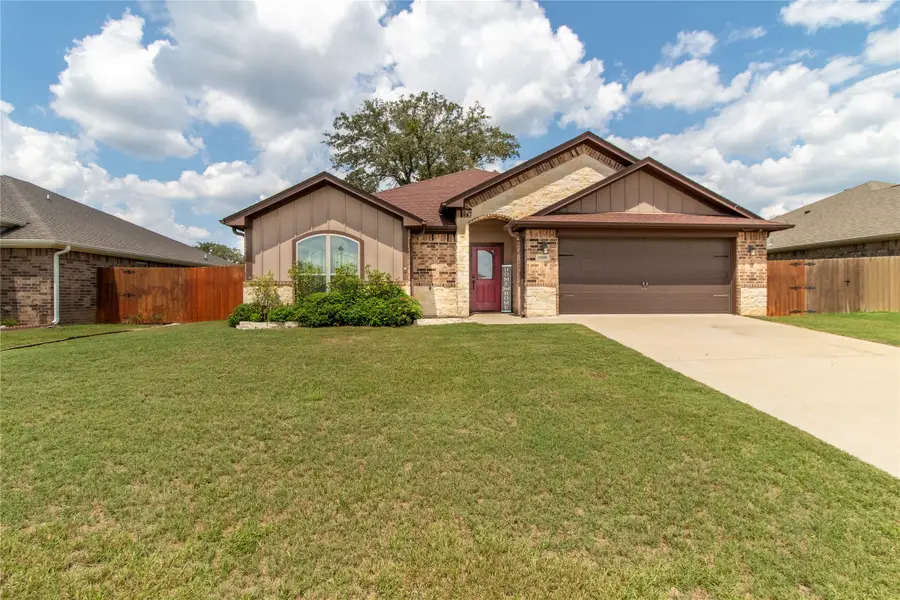 15326 Spring Oaks Drive, Lindale, TX 75771 - Image #2
