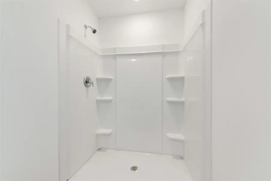 105 Wren Way, Balch Springs, TX 75181 - Image #2