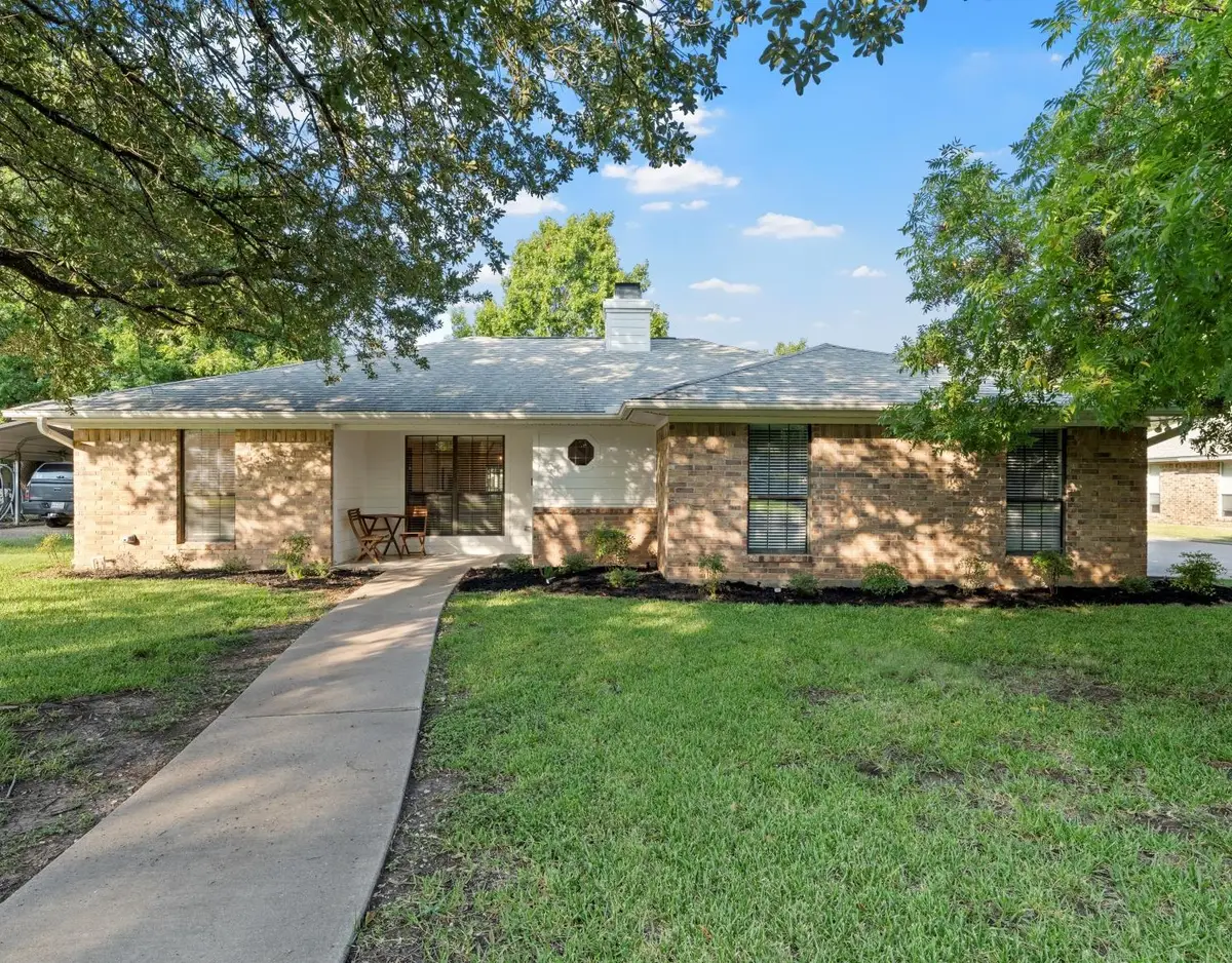 137 Bonham Drive, Hewitt, TX 76643 - Image #1