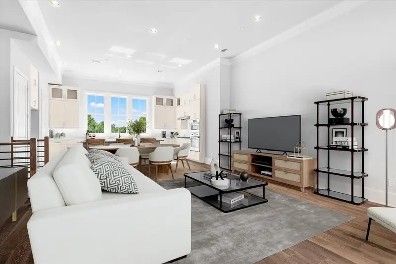 1308 E Crosby Road, Carrollton, TX 75006 - Image #3