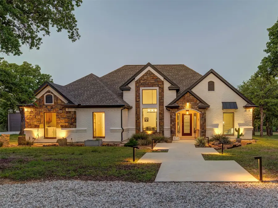 270 Silver Lakes Drive, Sunset, TX 76270 - Image #3