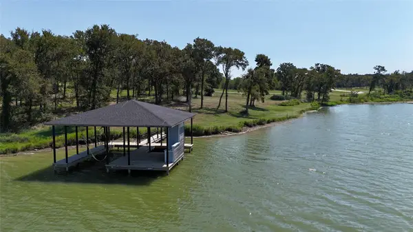 117 Diamond Point Drive, Corsicana, TX 75109