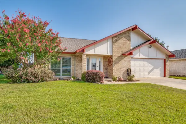 2315 Sharpshire Lane, Arlington, TX 76014