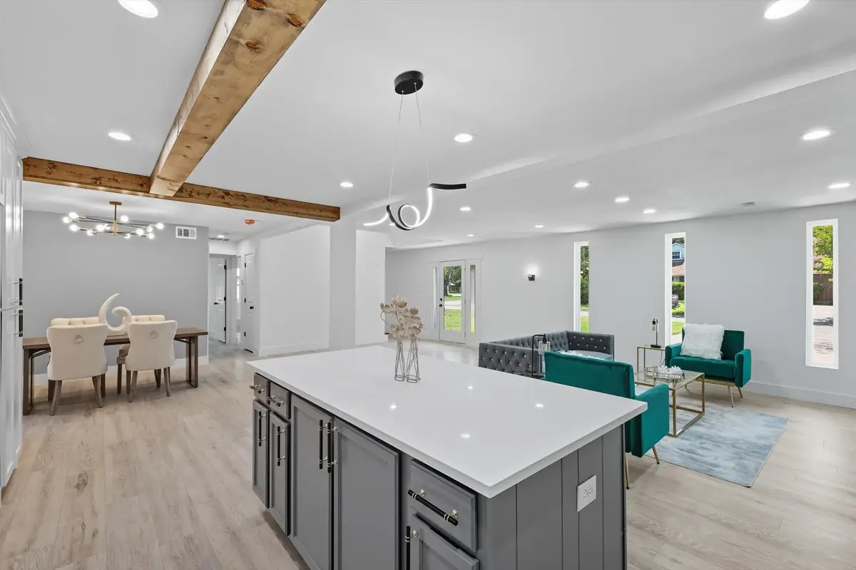 1703 Foster Drive, Arlington, TX 76012 - Image #1