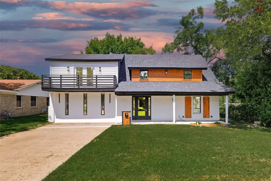 1703 Foster Drive, Arlington, TX 76012 - Image #2