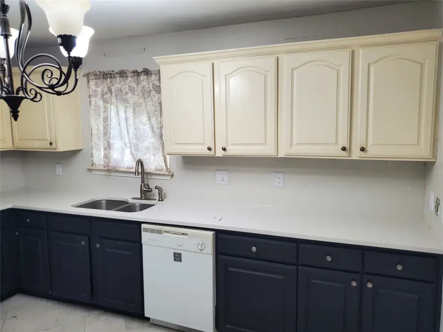 8809 N Normandale Street, Fort Worth, TX 76116 - Image #2