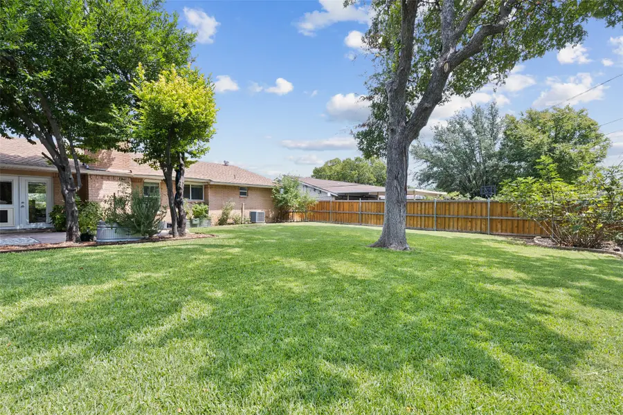 3412 Old Colony Road, Dallas, TX 75233 - Image #2