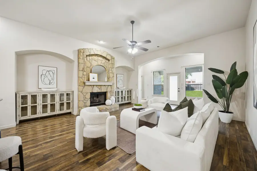 8109 Hickory Upland Drive, Fort Worth, TX 76131 - Image #3