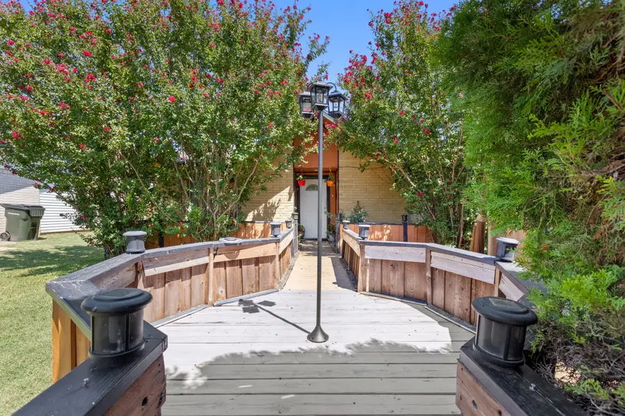 3352 Buckingham Lane, Plano, TX 75074 - Image #2