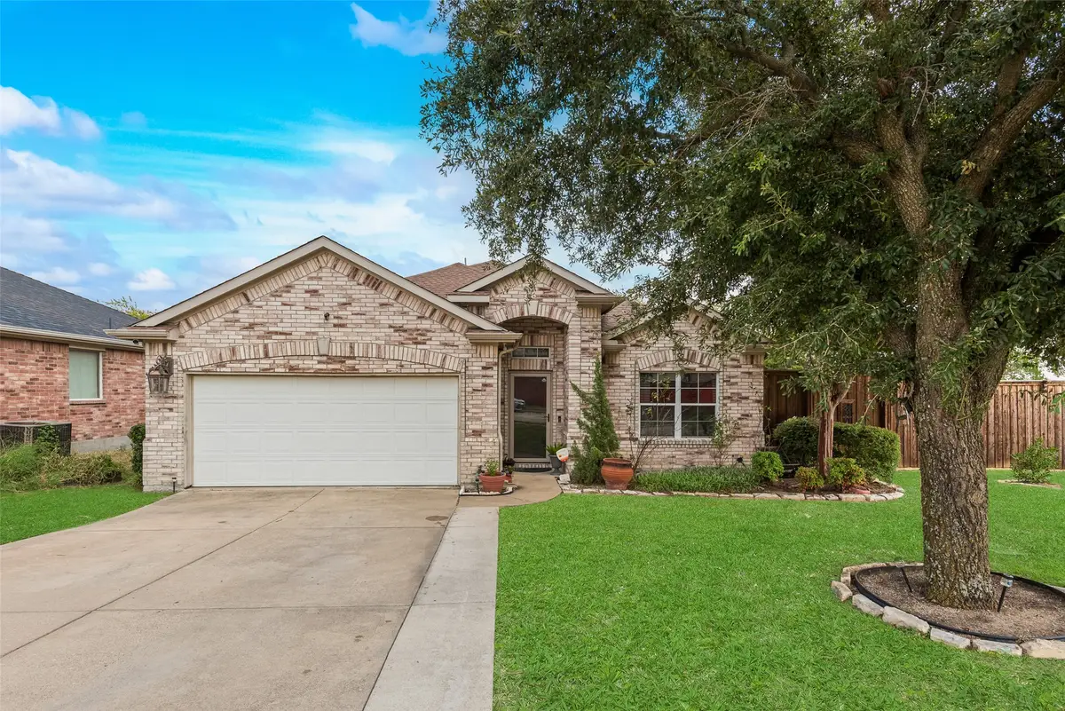 2668 Pioneer Bluffs Road, Balch Springs, TX 75181 - Image #1