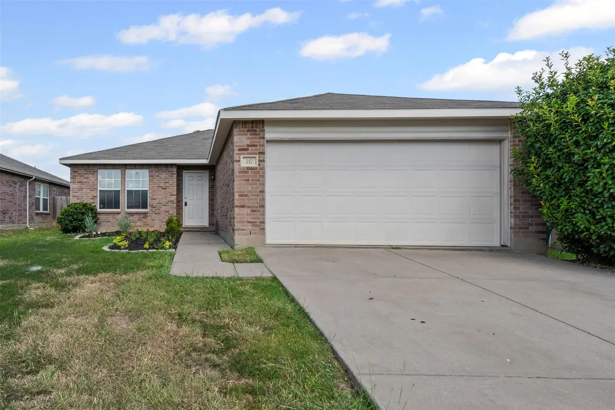 217 Silver Lake Trail, Fort Worth, TX 76140 - Image #1
