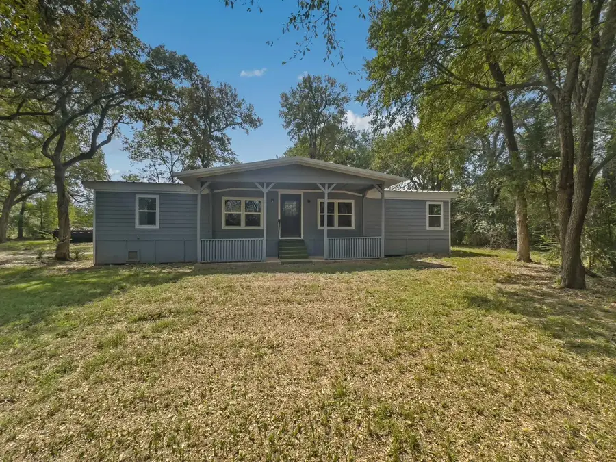 408 W Bells Boulevard, Bells, TX 75414 - Image #3