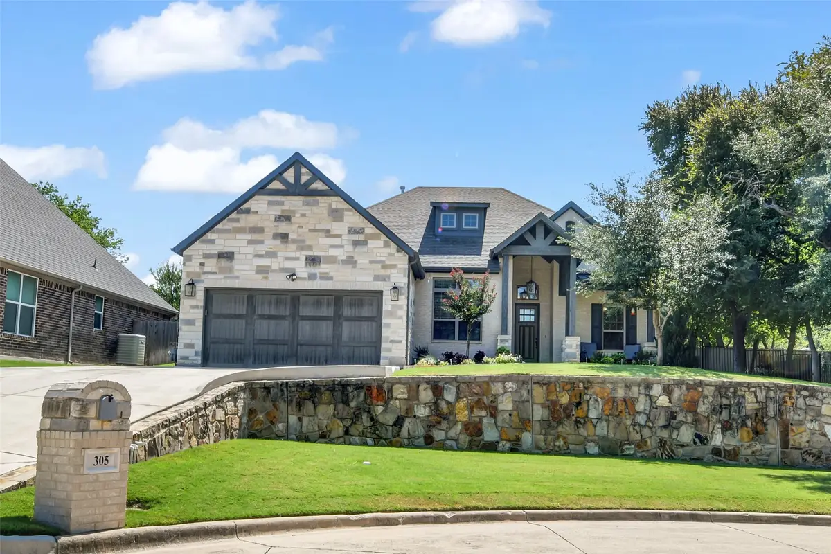 305 Familia Court, Azle, TX 76020 - Image #1