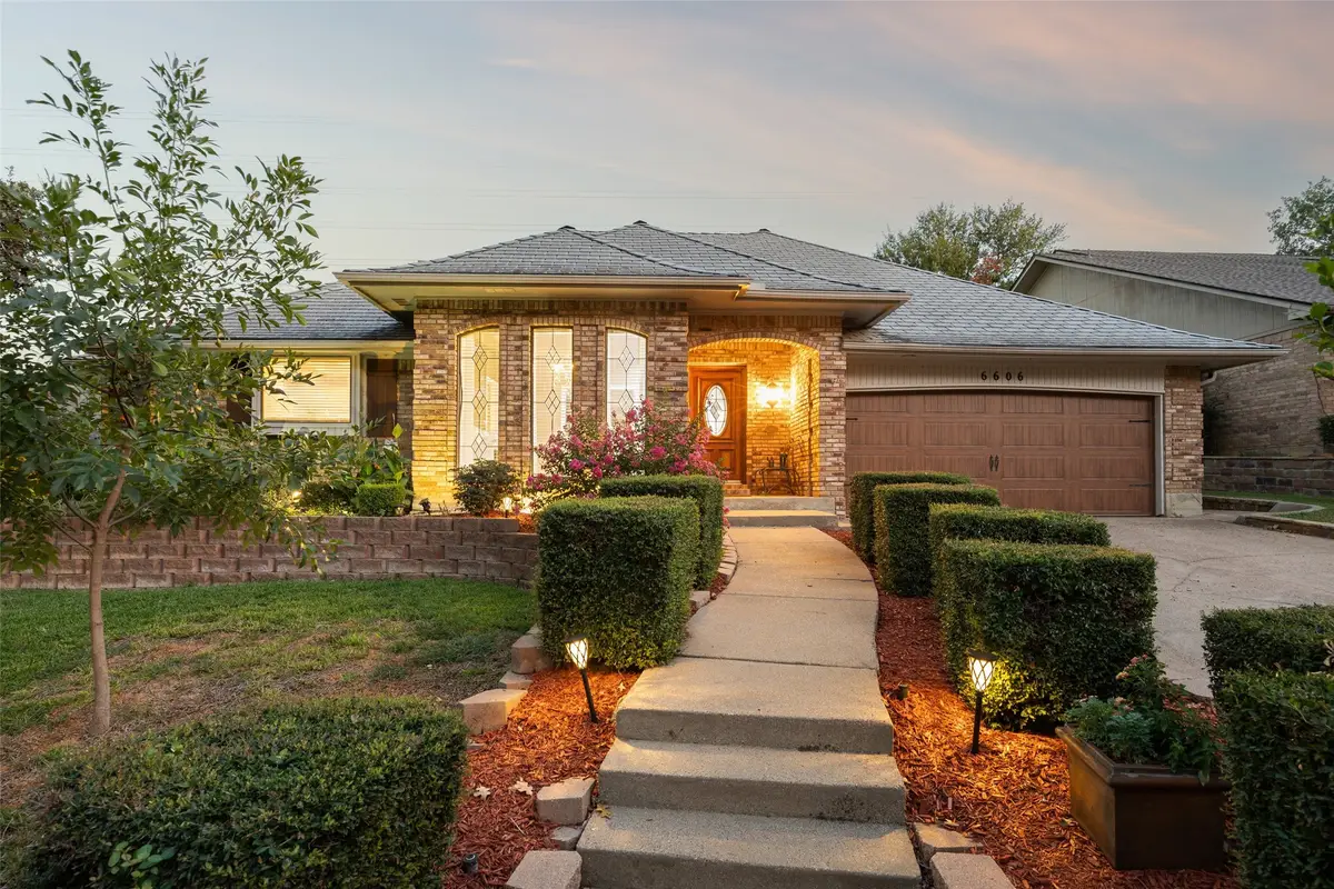 6606 Canalview Drive, Arlington, TX 76016 - Image #1