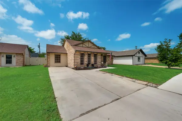 523 Magnolia Drive, Forney, TX 75126