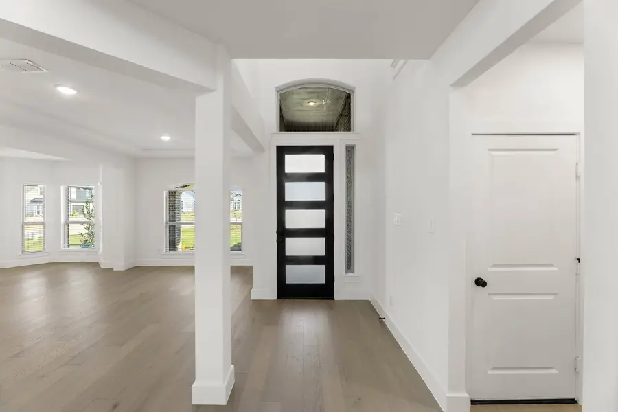 721 S Hidden Lakes Drive, Desoto, TX 75115 - Image #3