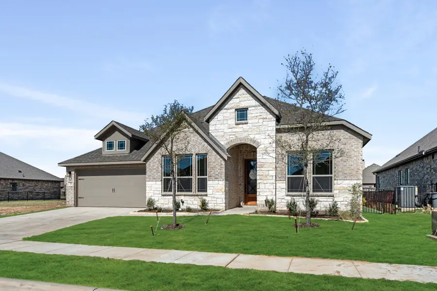 321 Bowrider Lane, Granbury, TX 76049 - Image #3