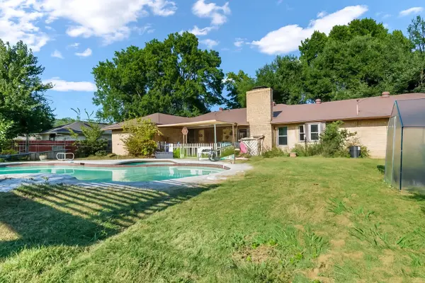 1107 Griffith Avenue, Terrell, TX 75160