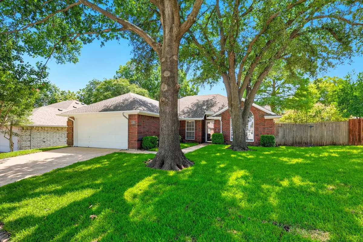 316 Lexington Lane, Euless, TX 76039 - Image #1