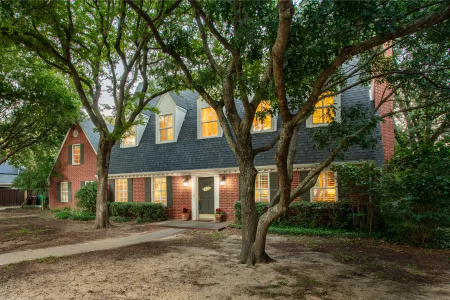 3109 Forrestridge Drive, Denton, TX 76205 - Image #2