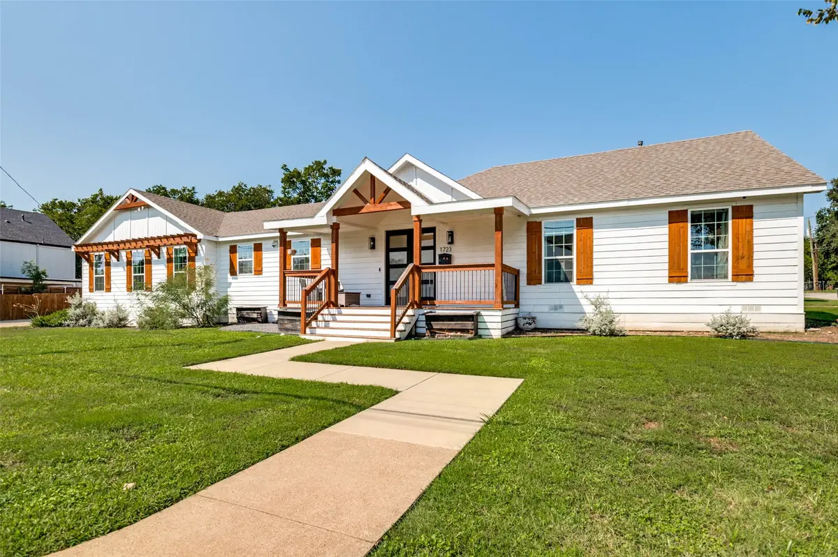 1723 N Edgefield Avenue, Dallas, TX 75208 - Image #1