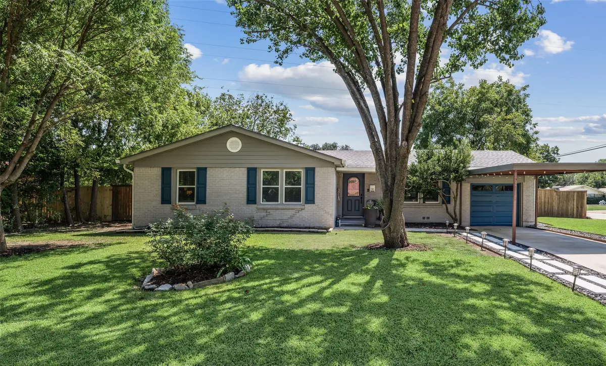 6700 Lavon Drive, Richland Hills, TX 76118 - Image #1