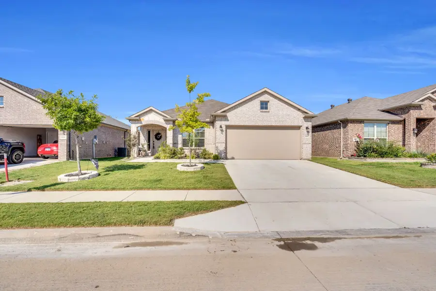 10612 Alpine Meadow Lane, Fort Worth, TX 76140 - Image #2