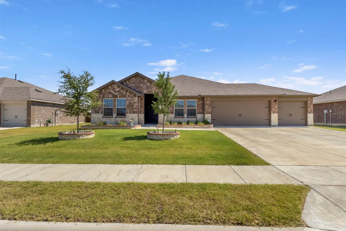 901 Martingale Drive, Josephine, TX 75173 - Image #1
