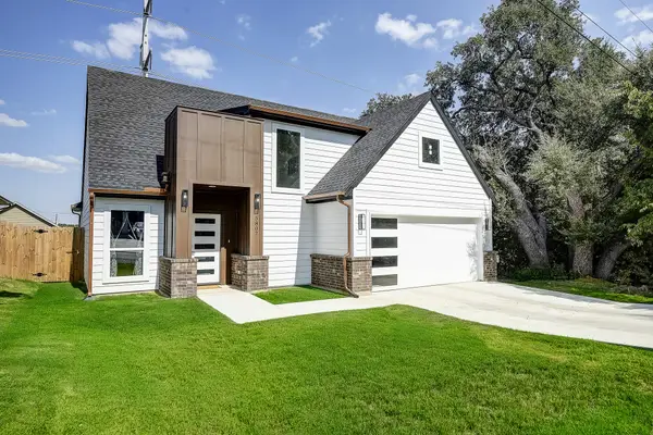 5807 Black Pine Circle, Granbury, TX 76048