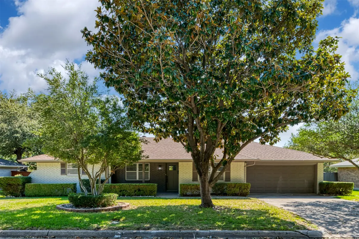 3821 Lawndale Avenue, Fort Worth, TX 76133 - Image #1