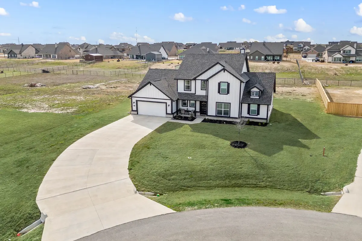 127 Clearwater Court, Rhome, TX 76078 - Image #1