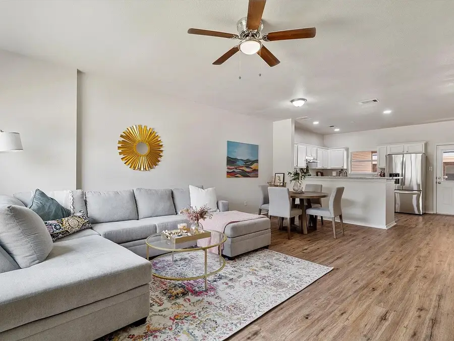 2305 Homewood Lane, Grand Prairie, TX 75050 - Image #3