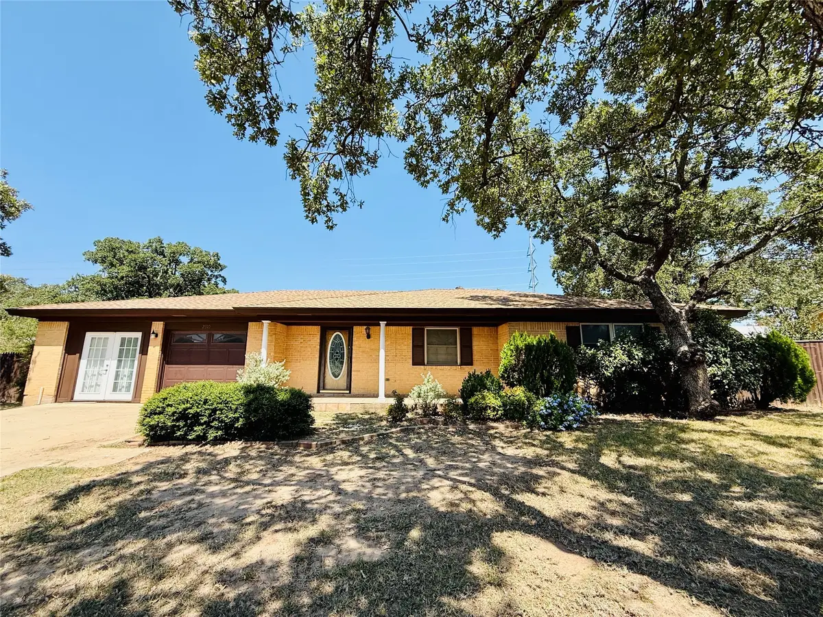 2310 Castle Drive, Clyde, TX 79510 - Image #1