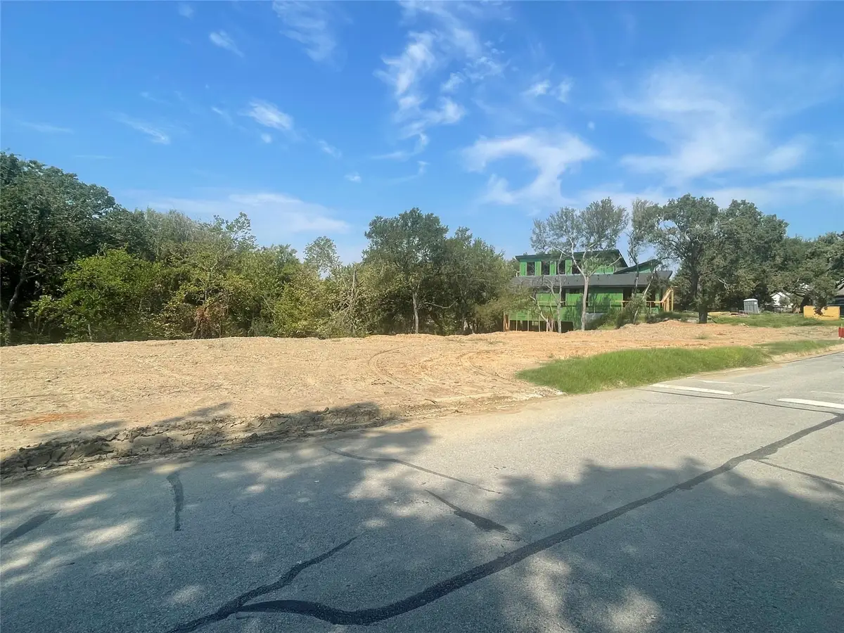 2724 Sunrise Drive, Arlington, TX 76006 - Image #1