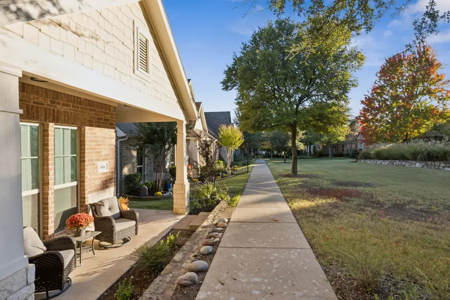 808 Harmony Lane, McKinney, TX 75069 - Image #2