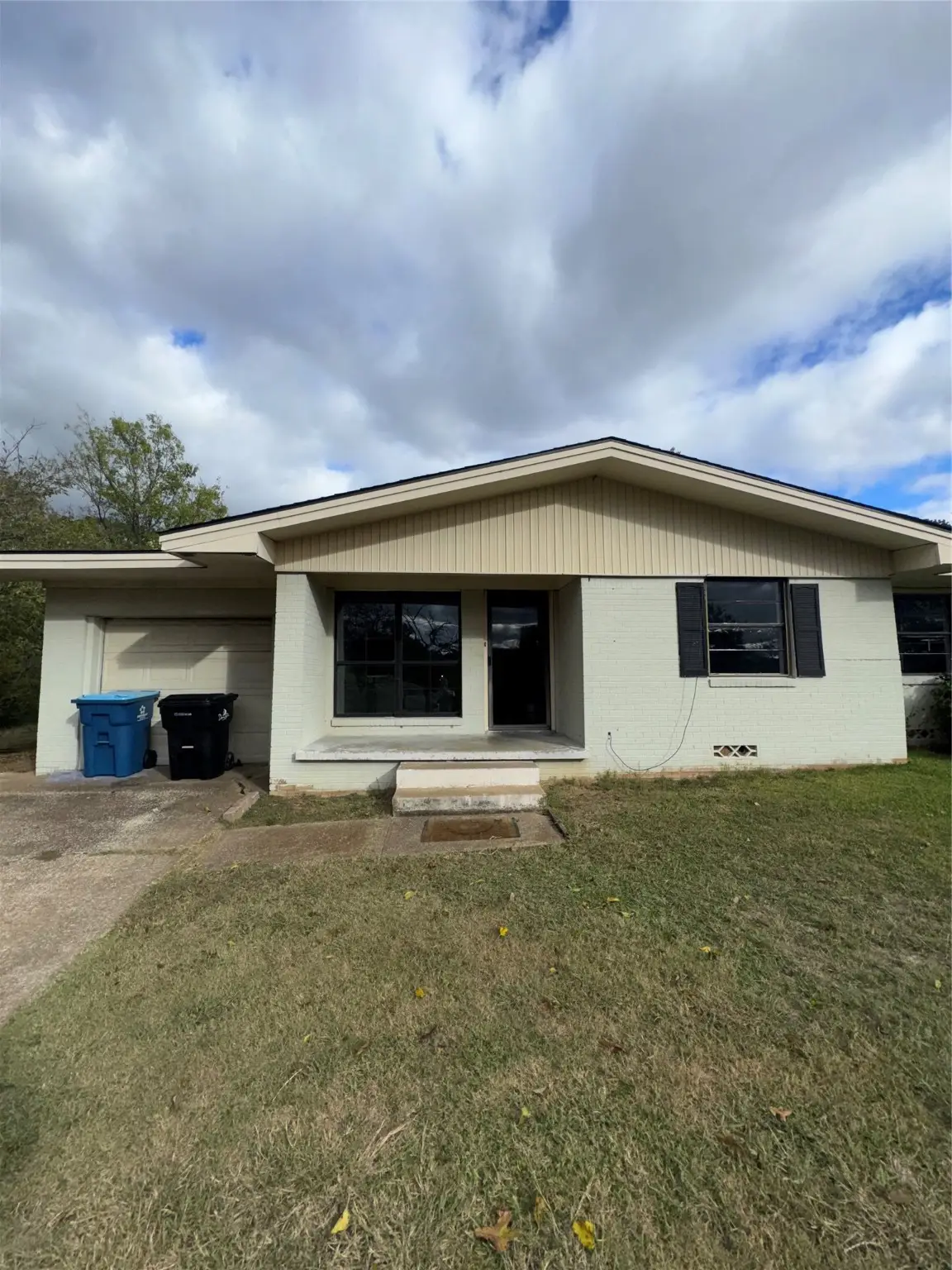 14 Geraldine Lane, Denison, TX 75020 - Image #1