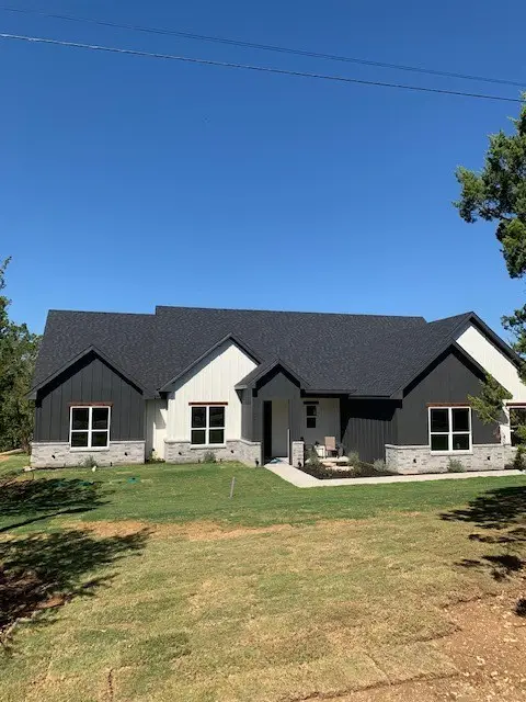 4906 Waterfield Drive, Granbury, TX 76048 - Image #1