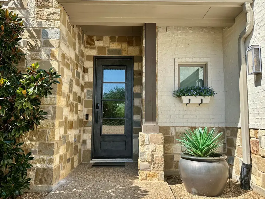 137 Roaring Fork Circle, Gordonville, TX 76245 - Image #3