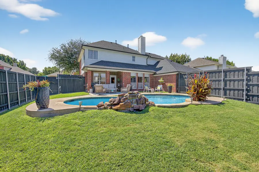 709 Summit Ridge, Lewisville, TX 75077 - Image #2