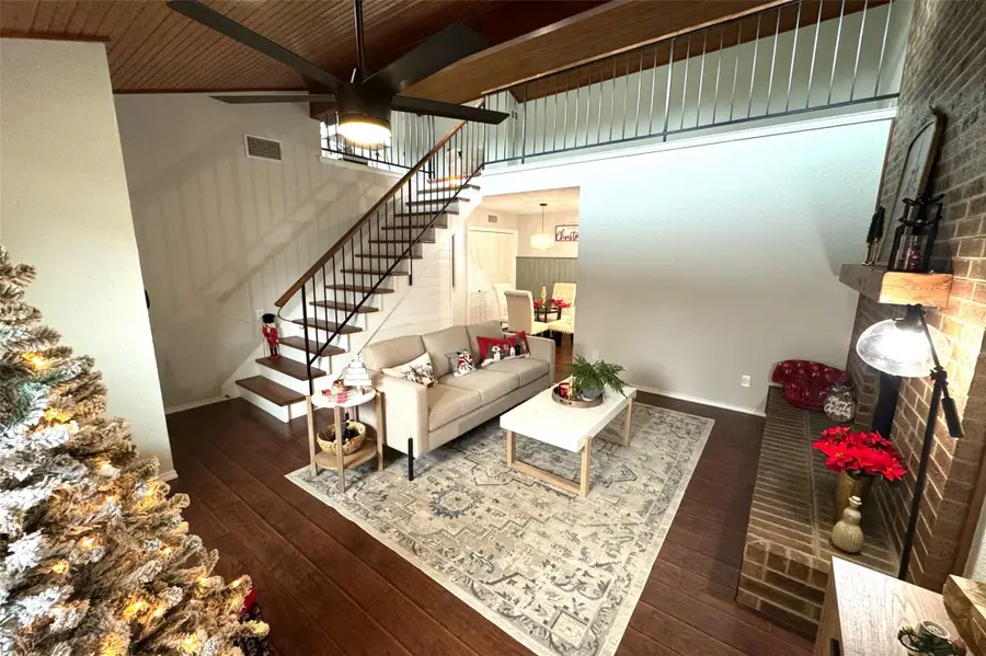 1008 Forest Creek Street, Benbrook, TX 76126 - Image #2