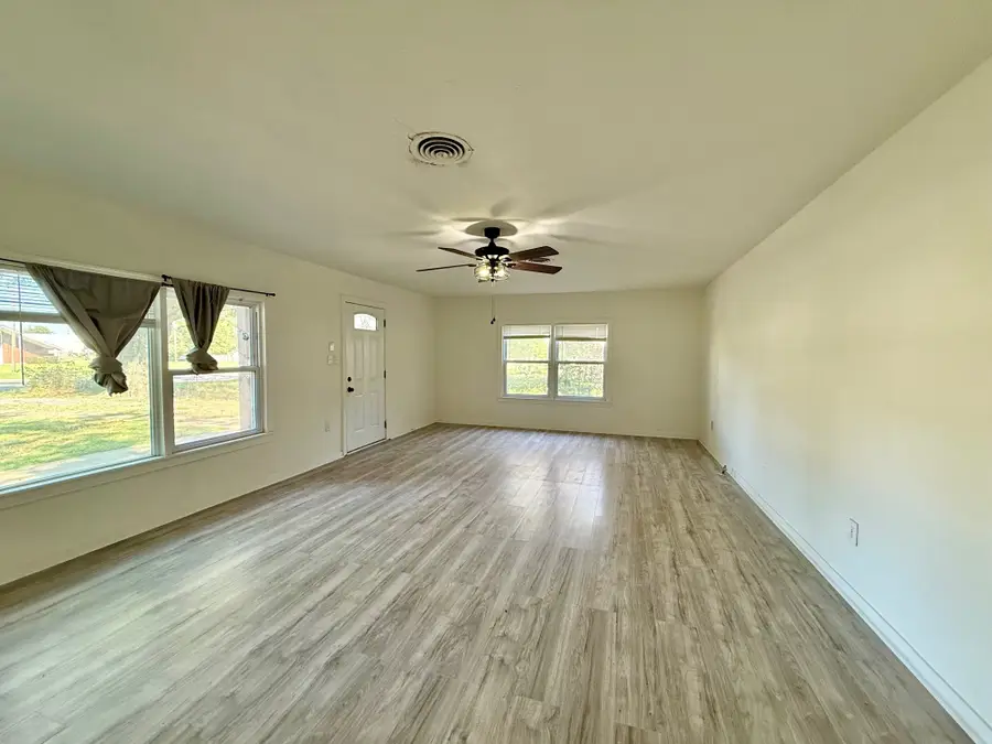 2615 Leopard Drive, Texarkana, TX 75501 - Image #2