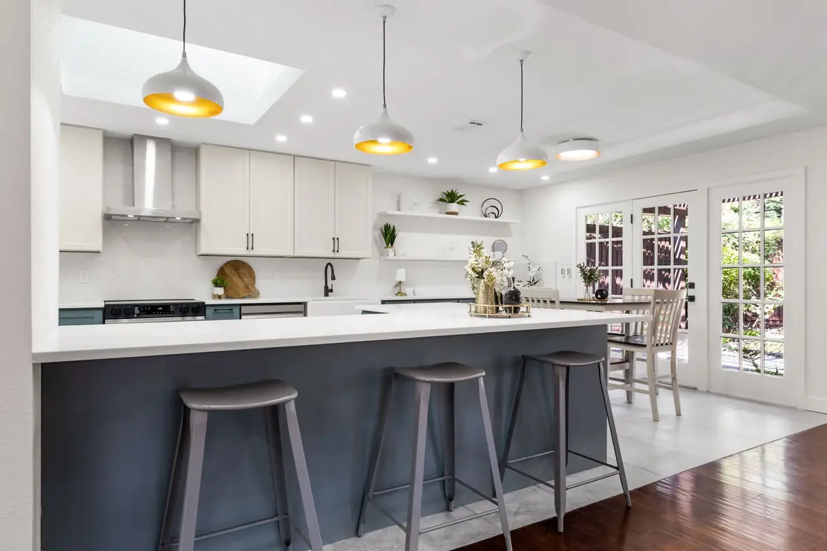 6005 Daven Oaks Drive, Dallas, TX 75248 - Image #1