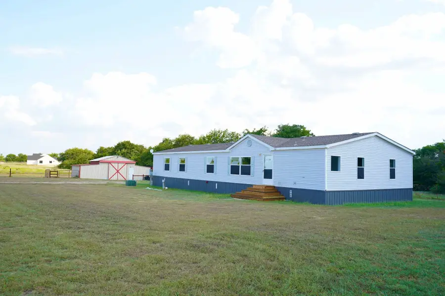 245 Oak Hill Court, Waxahachie, TX 75167 - Image #3