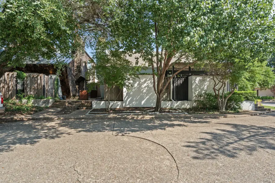 4702 Harley Avenue, Fort Worth, TX 76107 - Image #2