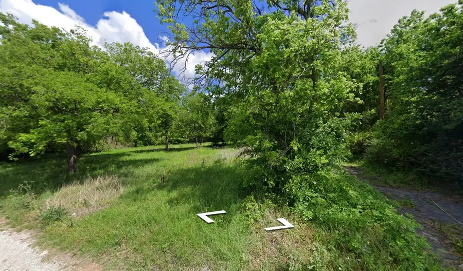 703 S Parkway Drive, Alvarado, TX 76009 - Image #2
