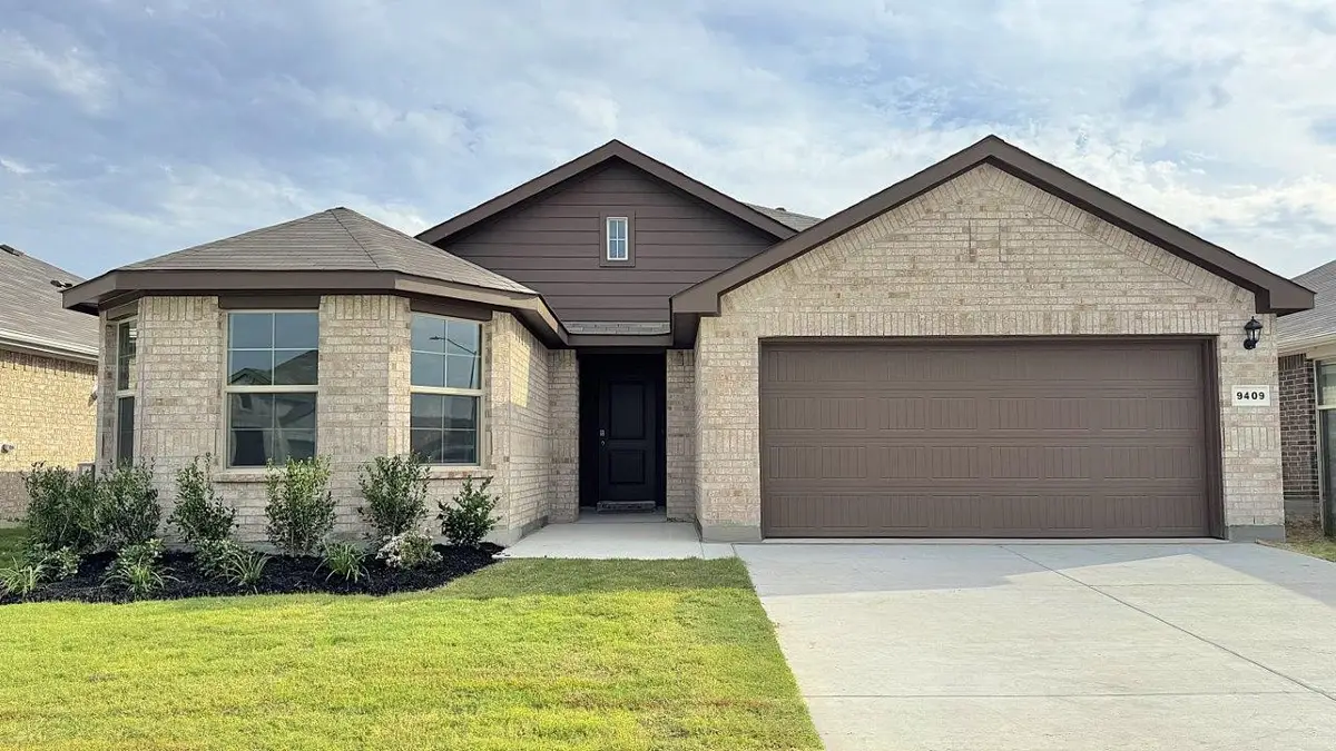 9409 Mountain Pass Drive, Fort Worth, TX 76108 - Image #1