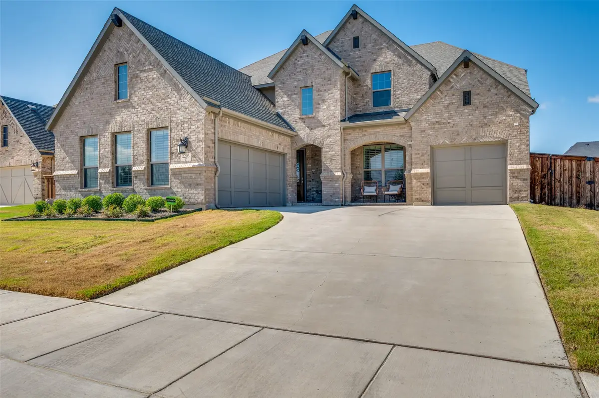 2203 Horizon Drive, Mansfield, TX 76063 - Image #1