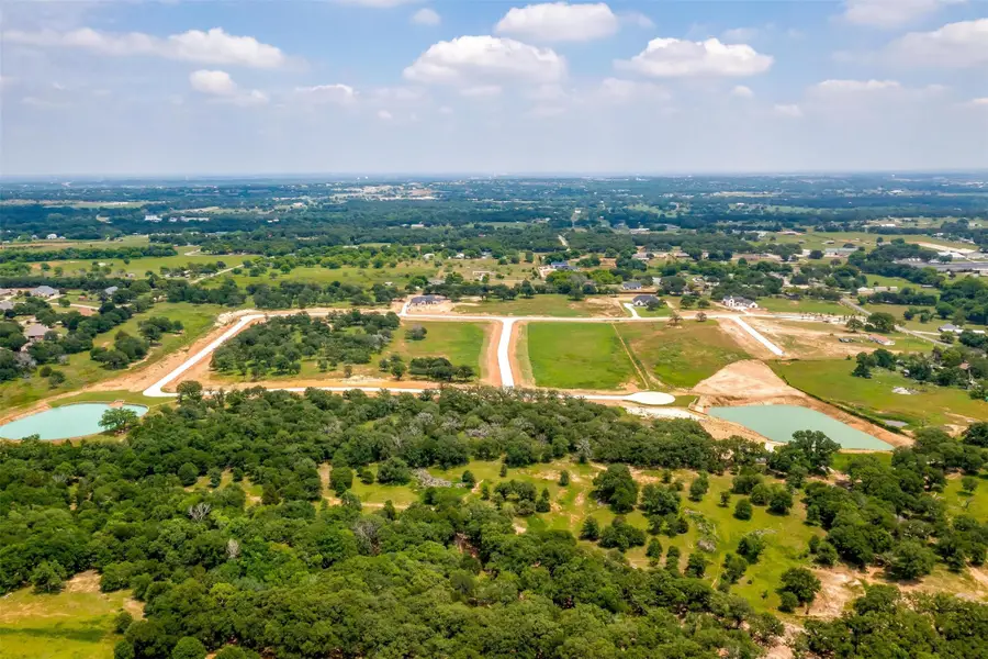 1031 Estancia Boulevard, Weatherford, TX 76088 - Image #2