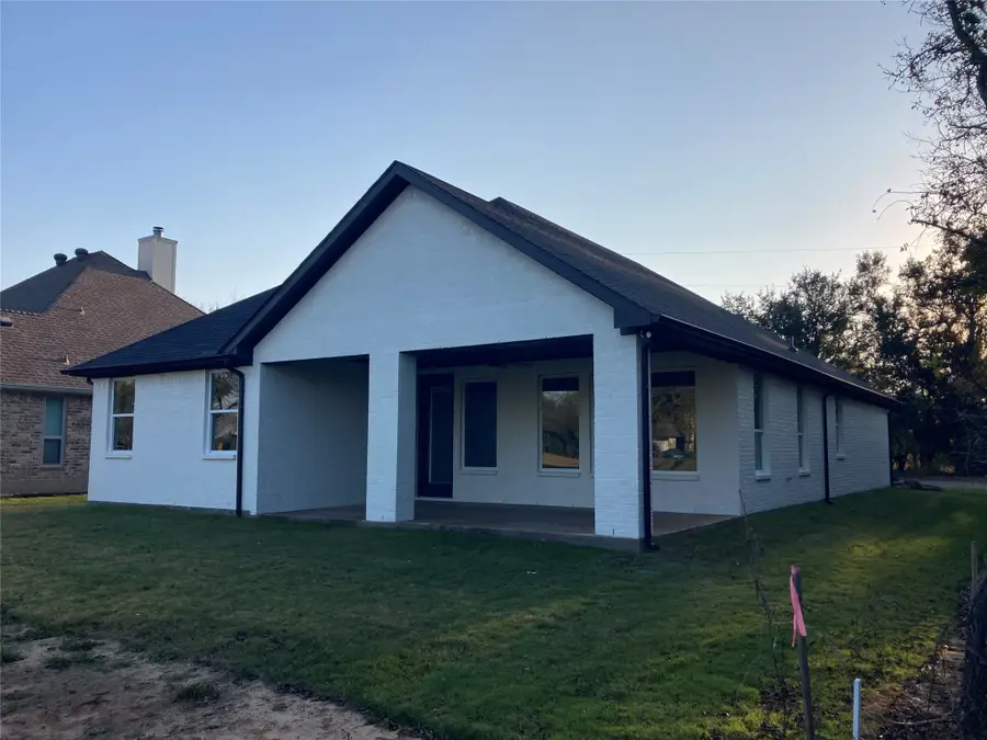 27062 Stonewood Drive, Whitney, TX 76692 - Image #3