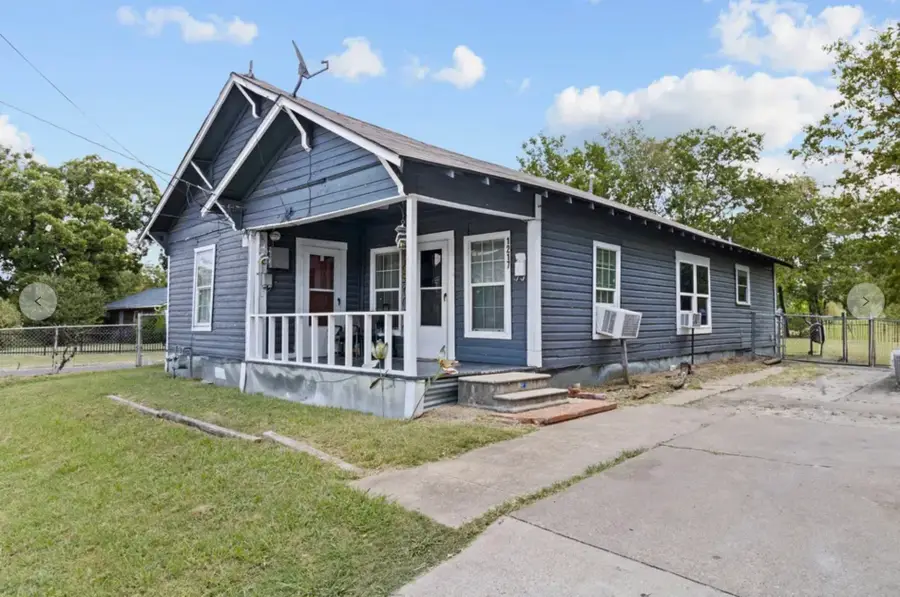 1217 Martin Luther King Boulevard, Corsicana, TX 75110 - Image #2